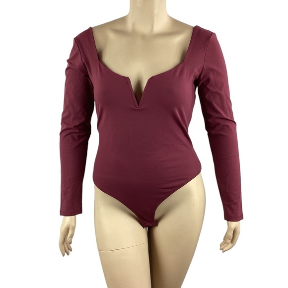 Free People Intimately Stars Aligned V-Wire Bodysuit Size XL Rhododendron - Picture 1 of 9